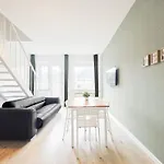 Tolstov Apartments - 4 Room Apartment - Maisonette - Balcony - 20 Min Messe Dus And Old Town Dus