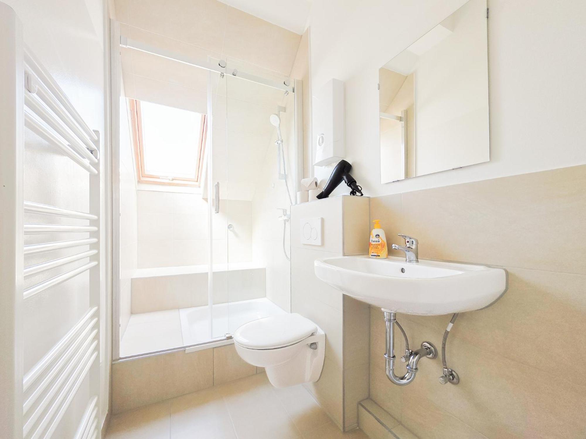 Tolstov - 4 - Maisonette - Balcony - 20 Min Messe Dus And Old Town Dus * Dusseldorf