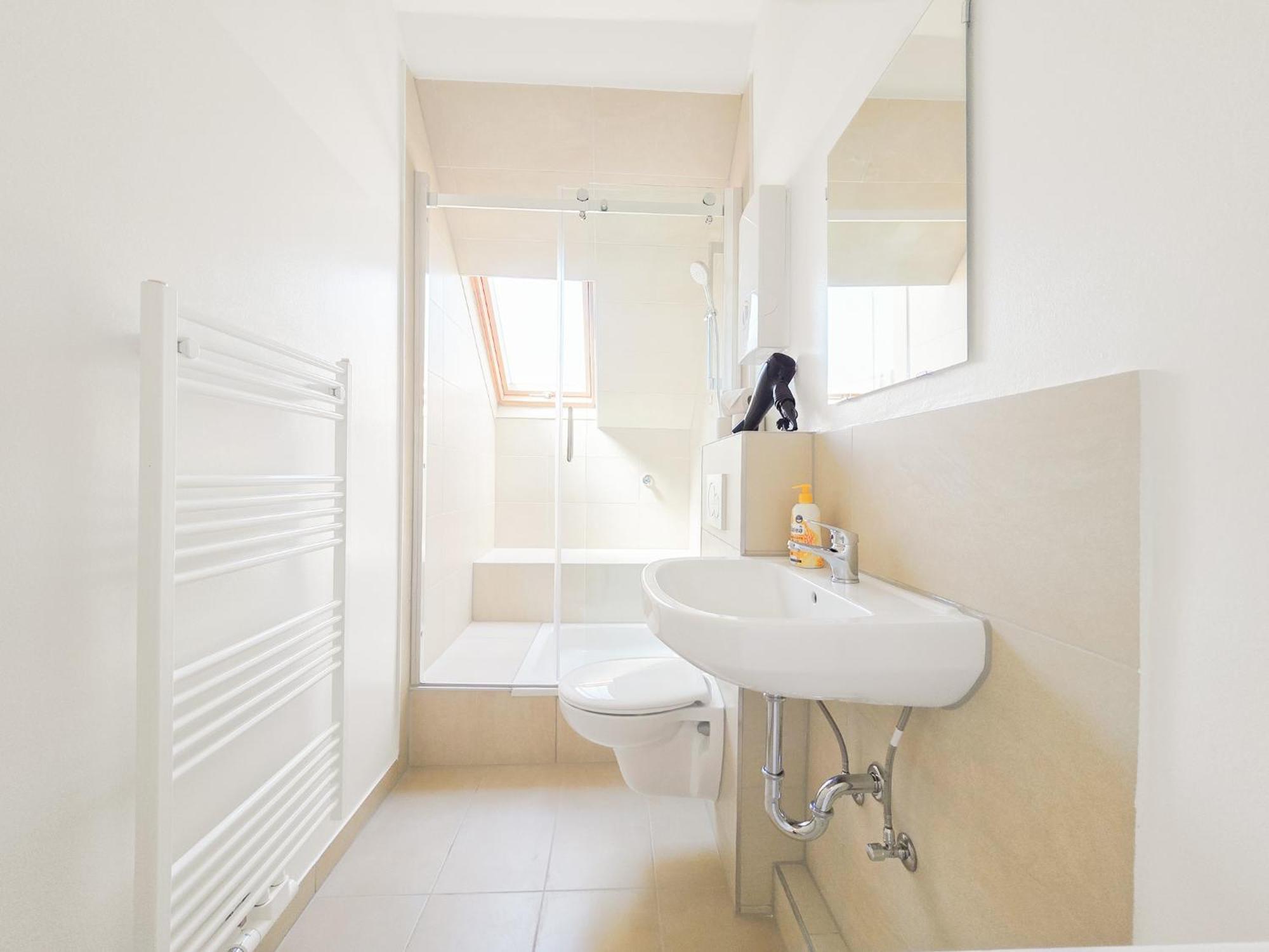 Tolstov - 4 - Maisonette - Balcony - 20 Min Messe Dus And Old Town Dus Dusseldorf